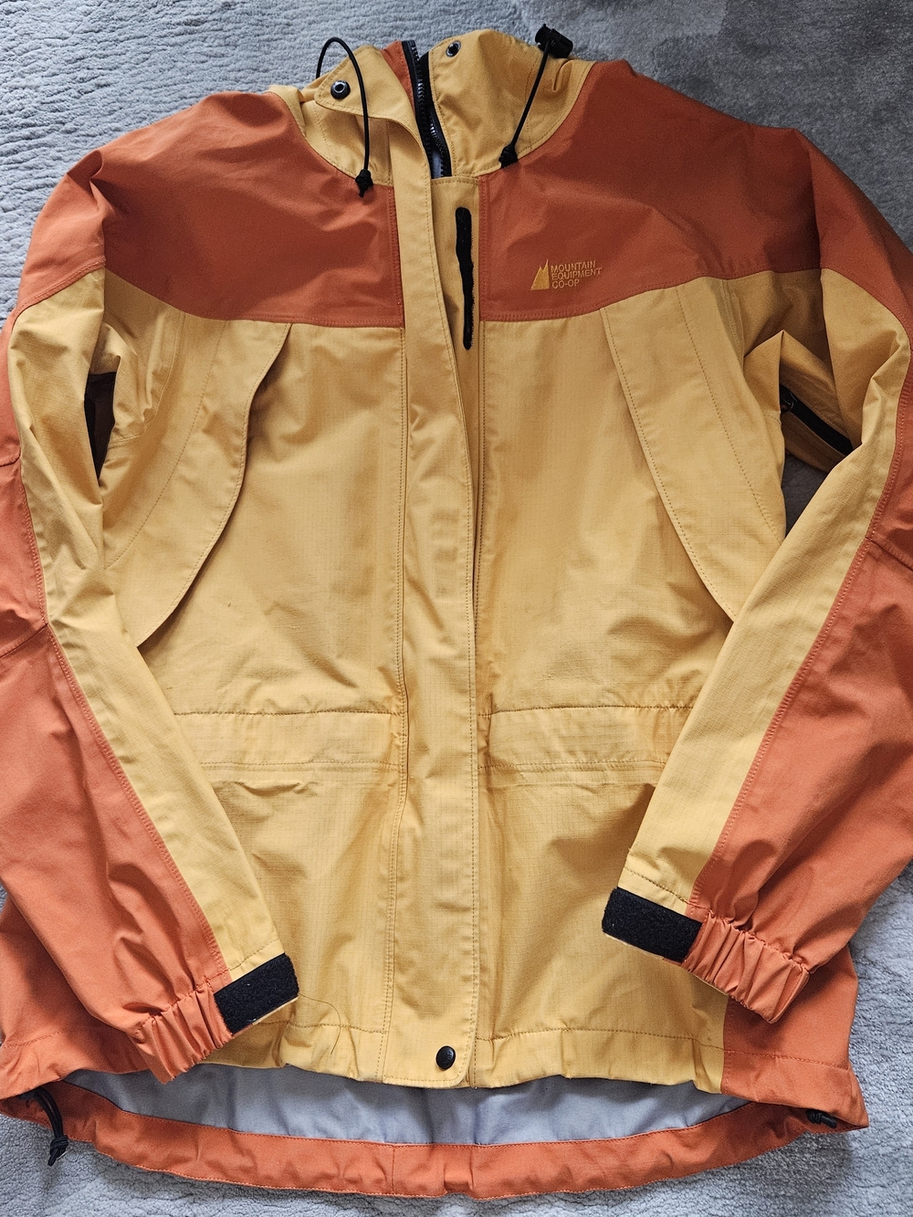 Womens MEC Bright Goretex Jacket